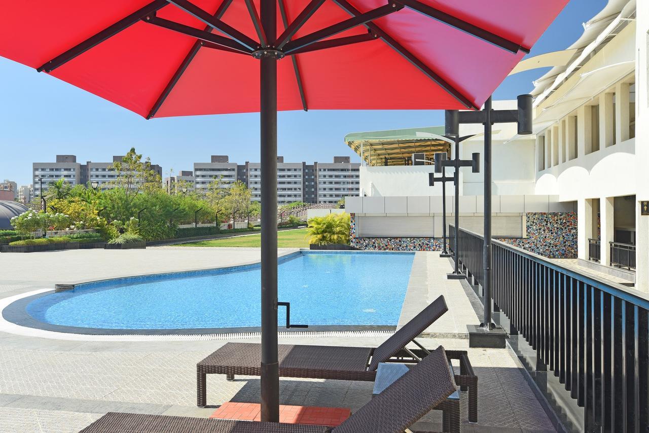 Hotel Club One Manor Exterior foto